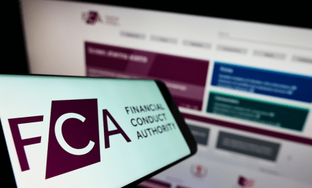 FCA Implementa Simplificación Regulatoria tras Consumer Duty
