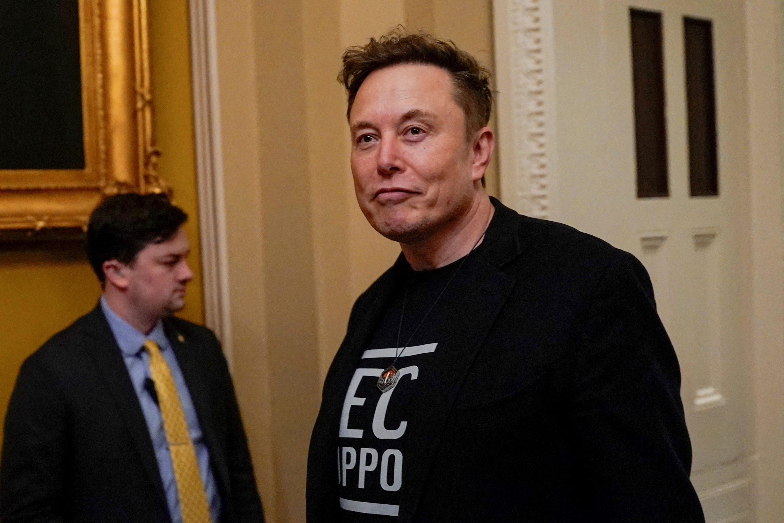 Musk y la SEC: Una Tensión Reguladora que Destapa Maniobras Políticas