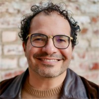El Experimento de Venture Capital de Ali Partovi Está Usando Codificación para Crear Startups Multimillonarias