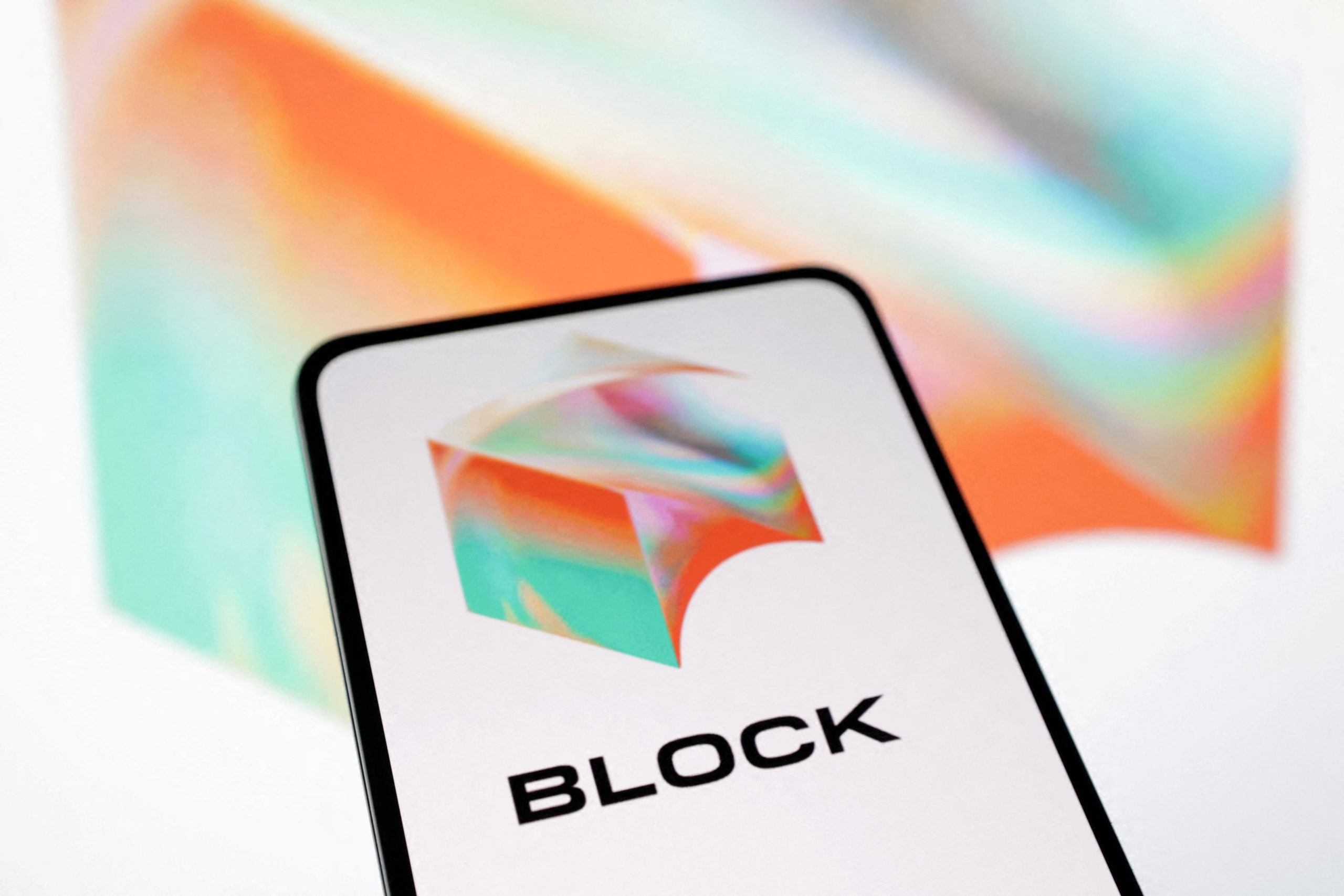 Block paga multa de $40 millones por fallas contra el lavado de dinero